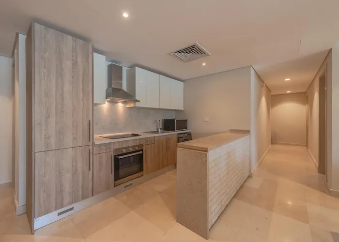 Daire Elegant With Pool And Access